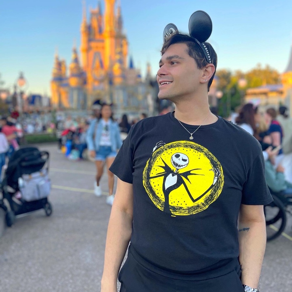 The nightmare before Christmas t shirt